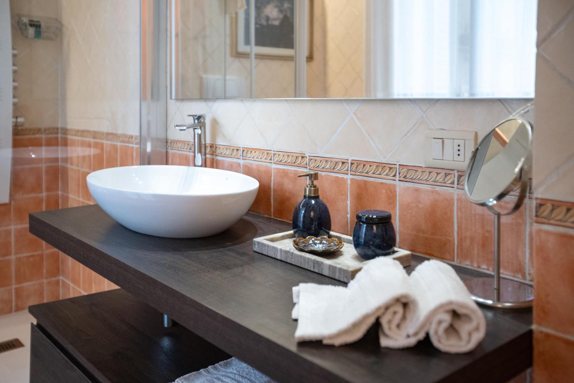 Indipendent Studio Apartment With Terrace - Parking Florenz Exterior foto
