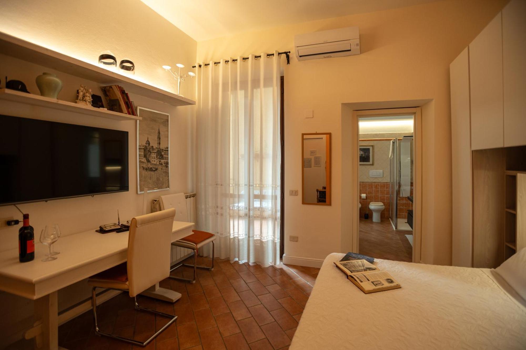 Indipendent Studio Apartment With Terrace - Parking Florenz Exterior foto